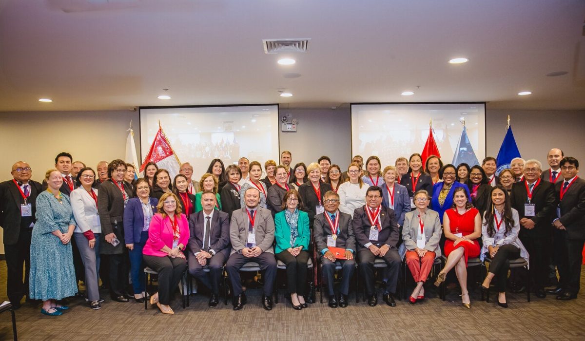 Una mirada al futuro de la educación farmacéutica en la CPEF 2025